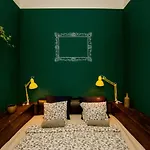Hedonist Lägenhetshotell 3*
