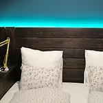Hedonist Budapest