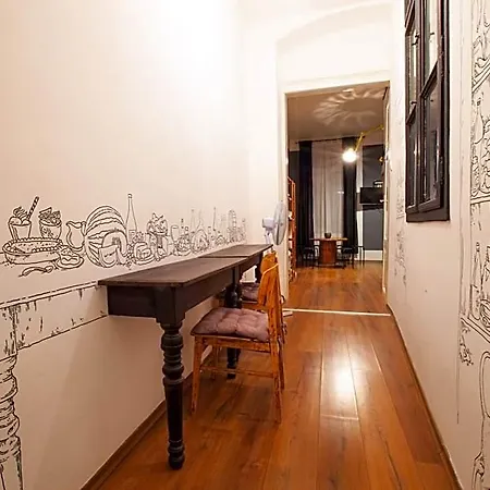 Hedonist Budapest