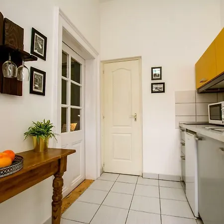 Hedonist Appart hôtel
