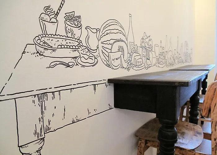 Hedonist Apartahotel