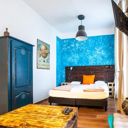 Aparthotel Hedonist Lodge 3*