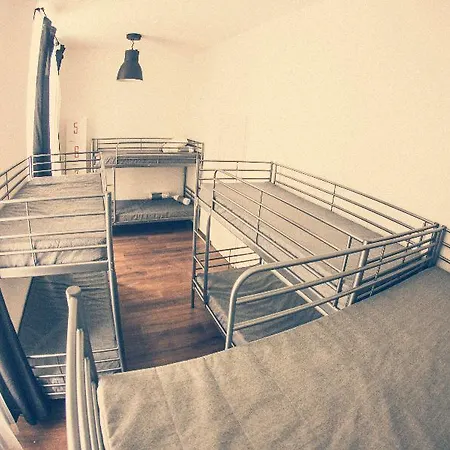 Hedonist Lodge Aparthotel
