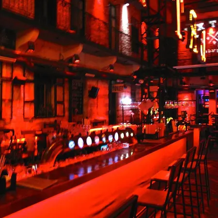 Hedonist Lodge 3*